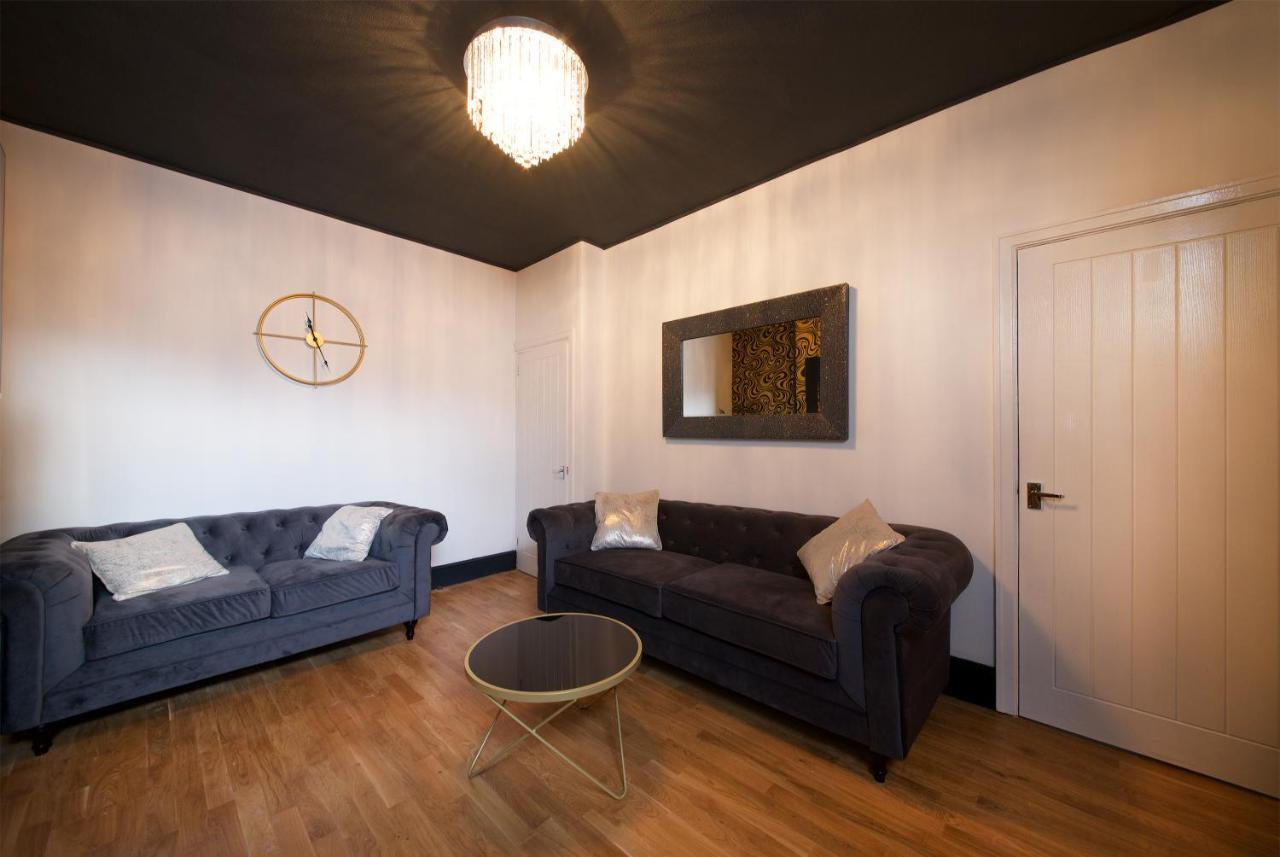 Ideal Abode Leonard Честър Екстериор снимка