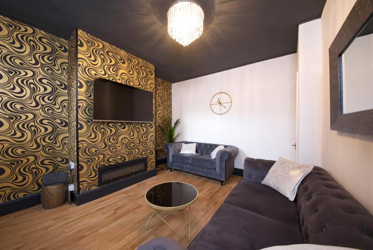 Ideal Abode Leonard Честър Екстериор снимка